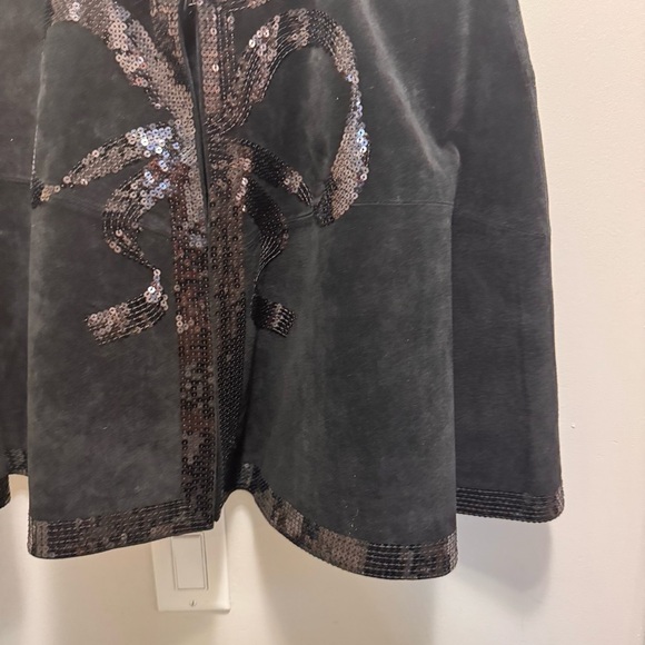 Adrienne Landau Black Suede Leather Faux Fur Sequin Cape NWT Brand New - Picture 4 of 11